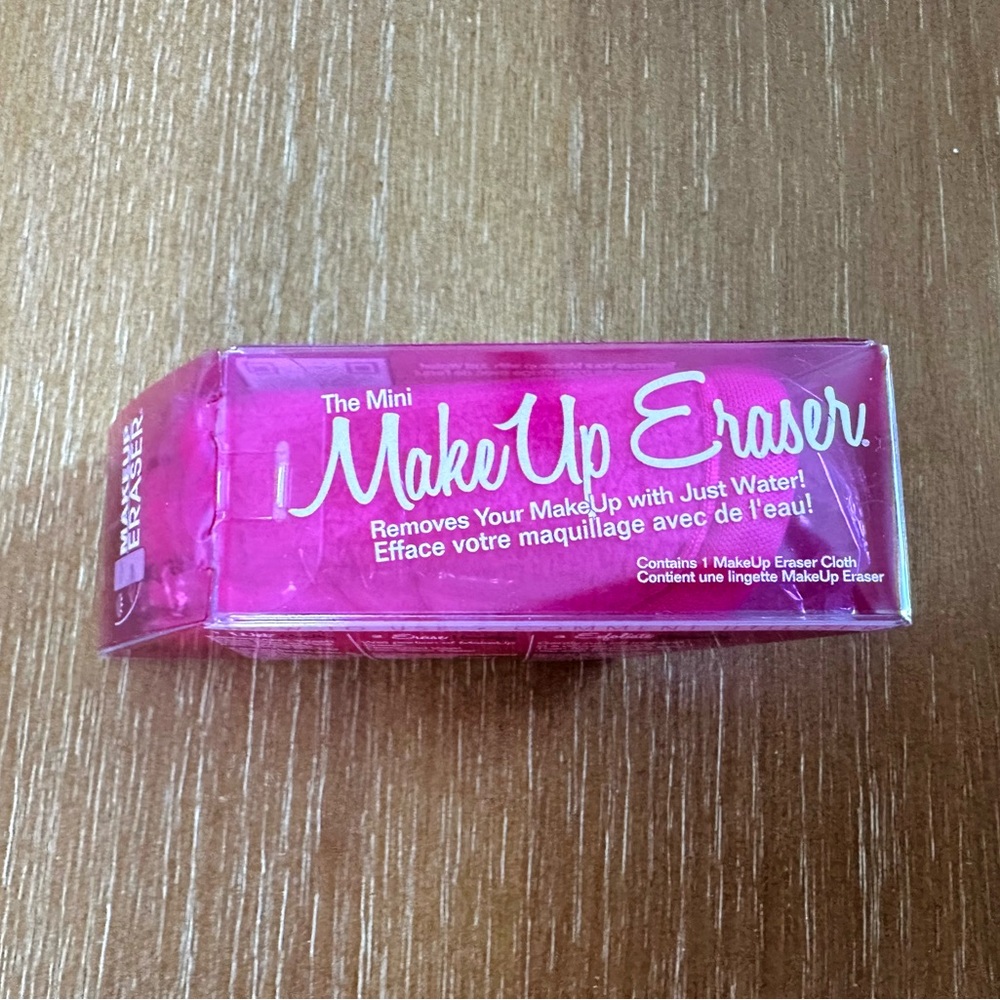 [NEW UNOPENED] MakeUp Eraser Mini Pink Makeup Remover Cloth